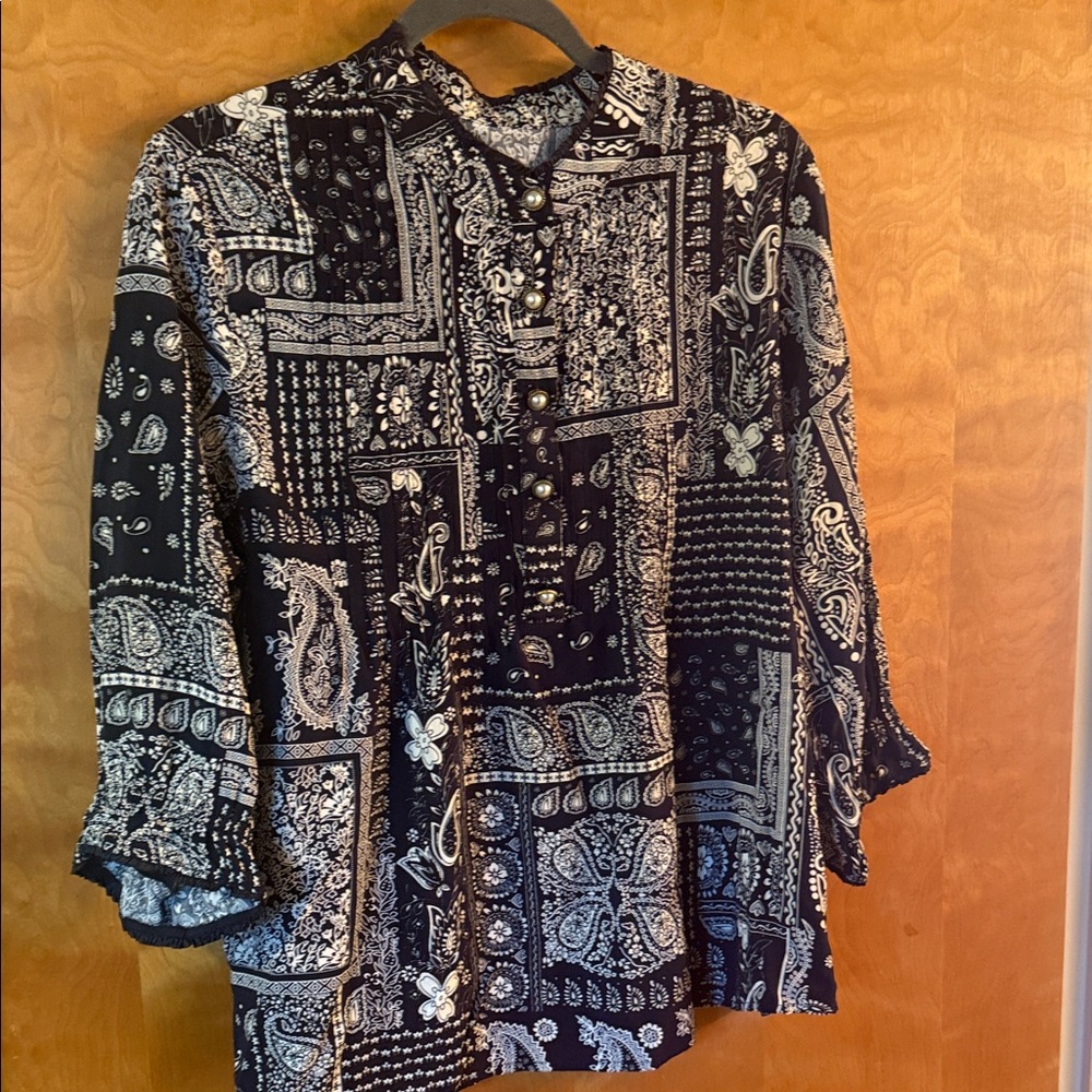 Elegant Black and White Paisley Blouse